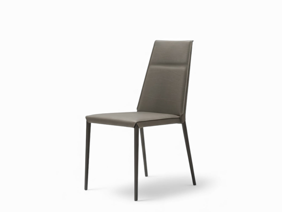 Lolas Saddle Chair