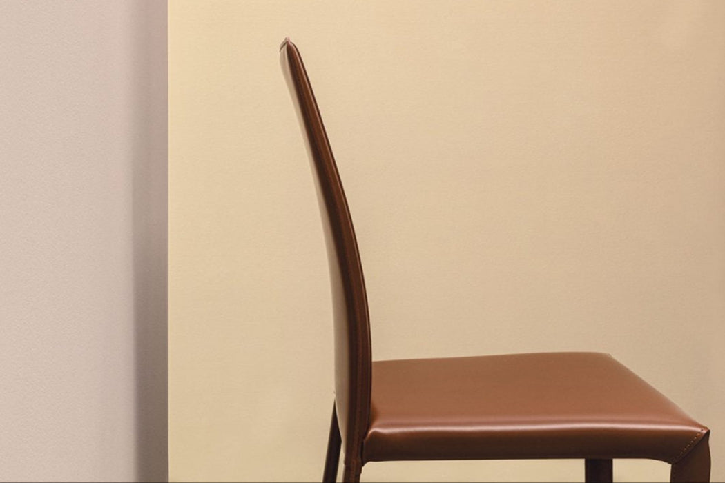 Kris Saddle Chair