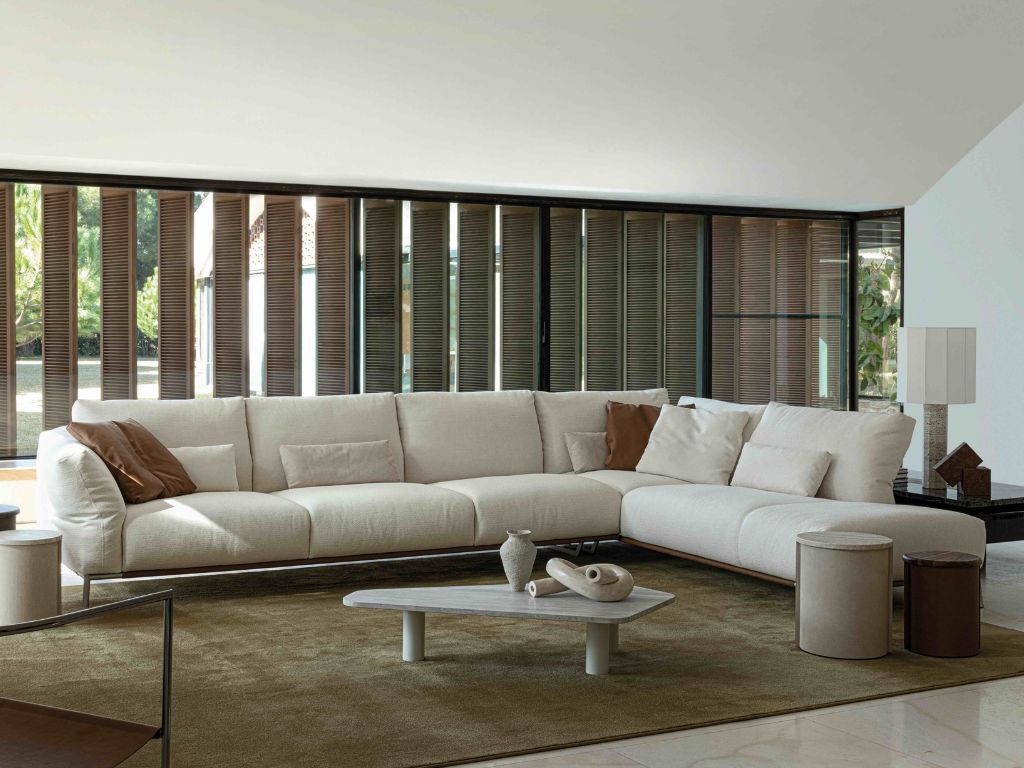 Chapeau Sectional Sofa, Cm. W 391