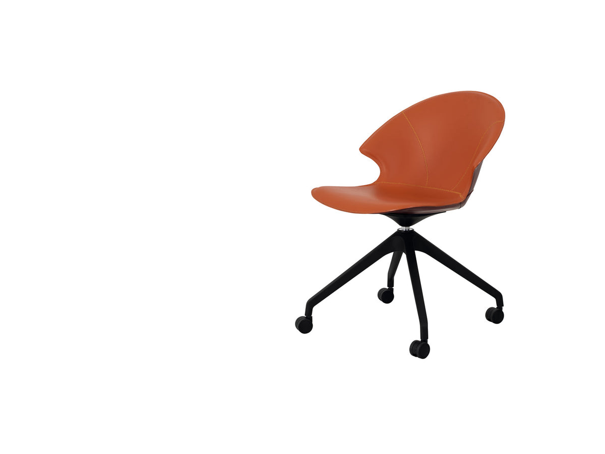 Lolita Swivel Chair